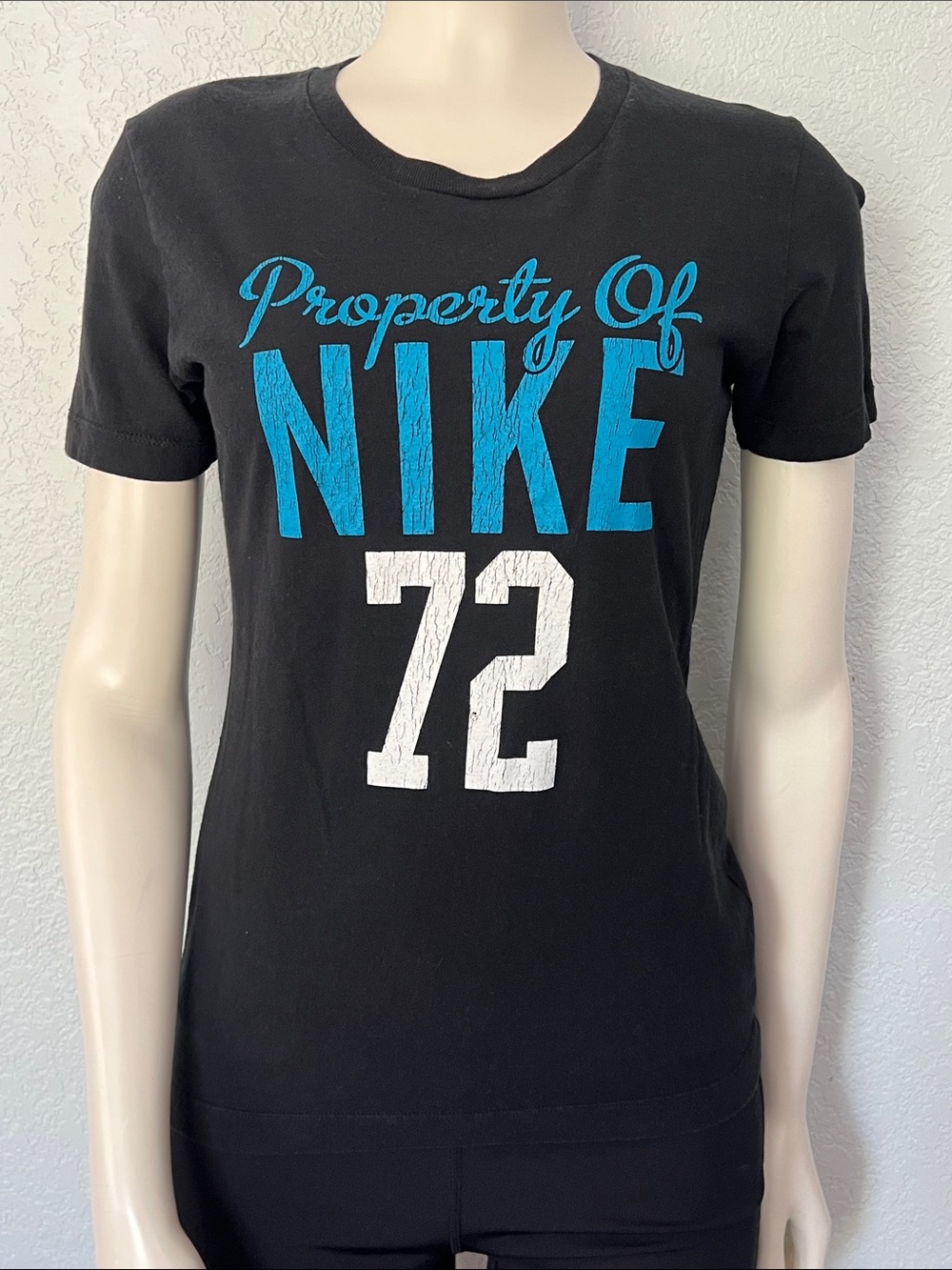 Nike Distressed Logo Graphic Tee Retro 72 Black Blue Fitted T Shirt Womens Small
